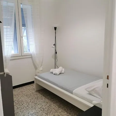 Green House Daniel E Sara