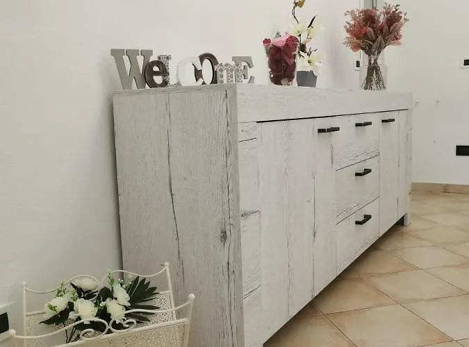 Green House Daniel E Sara